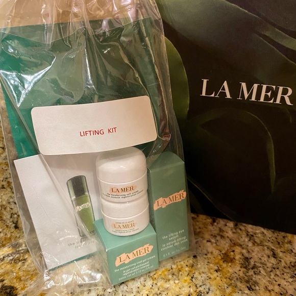 La Mer’s Lifting Kit. La Mer x Neiman Marcus - Picture 2 of 8